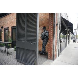 Beyond The Walls： Deep Ellum, Texa