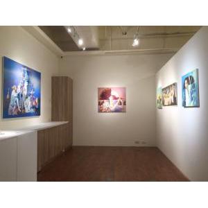 人間穿越
2017
GIN HUANG Gallery